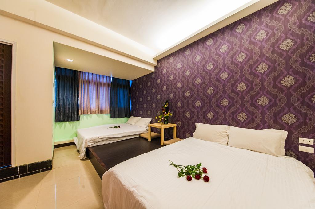 Love Night Market Inn Luodong Exteriör bild